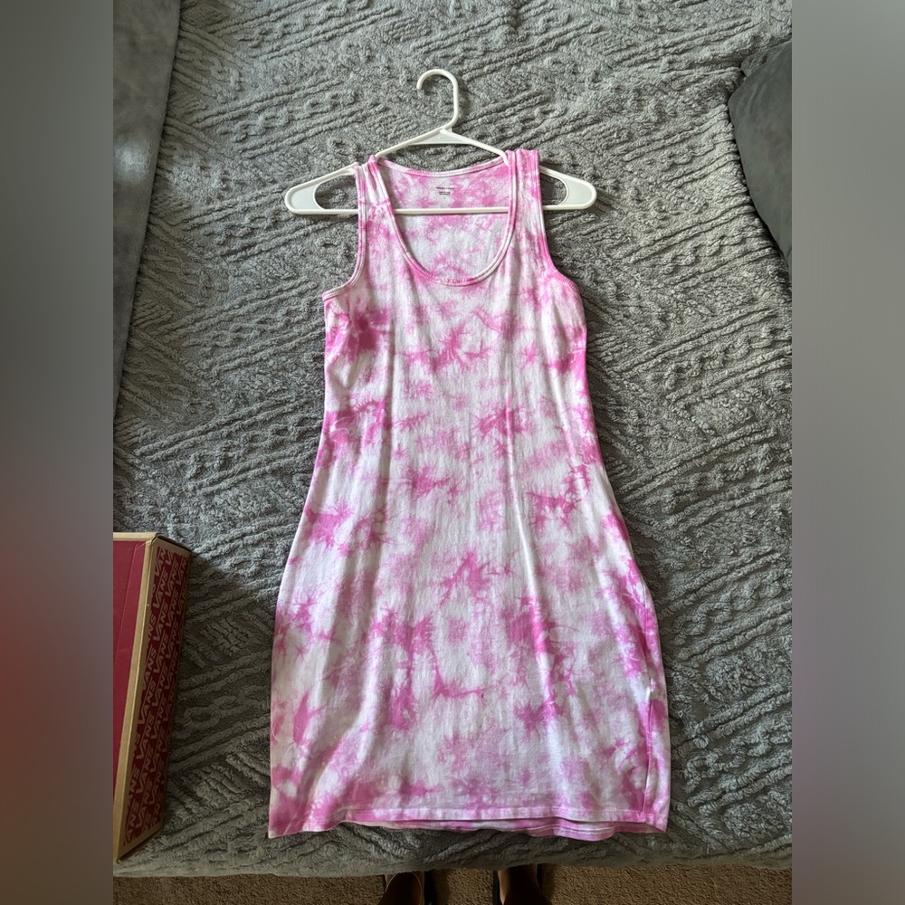 kendall and kylie dress